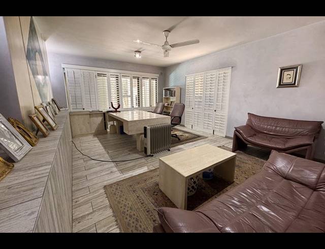 4 BEDROOM HOUSE FOR SALE IN SANDOWN